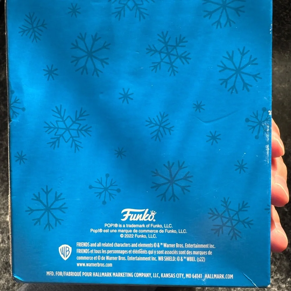 Hallmark Funko‎ Pop Phoebe Buffay Friends Ornament Limited Edition Central Perk